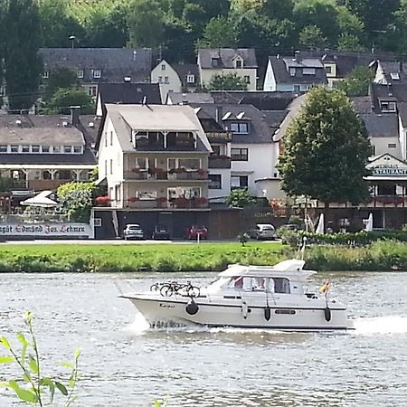 "Ferienhaus An Der Mosel" Целль-ан-дер-Мозель Екстер'єр фото