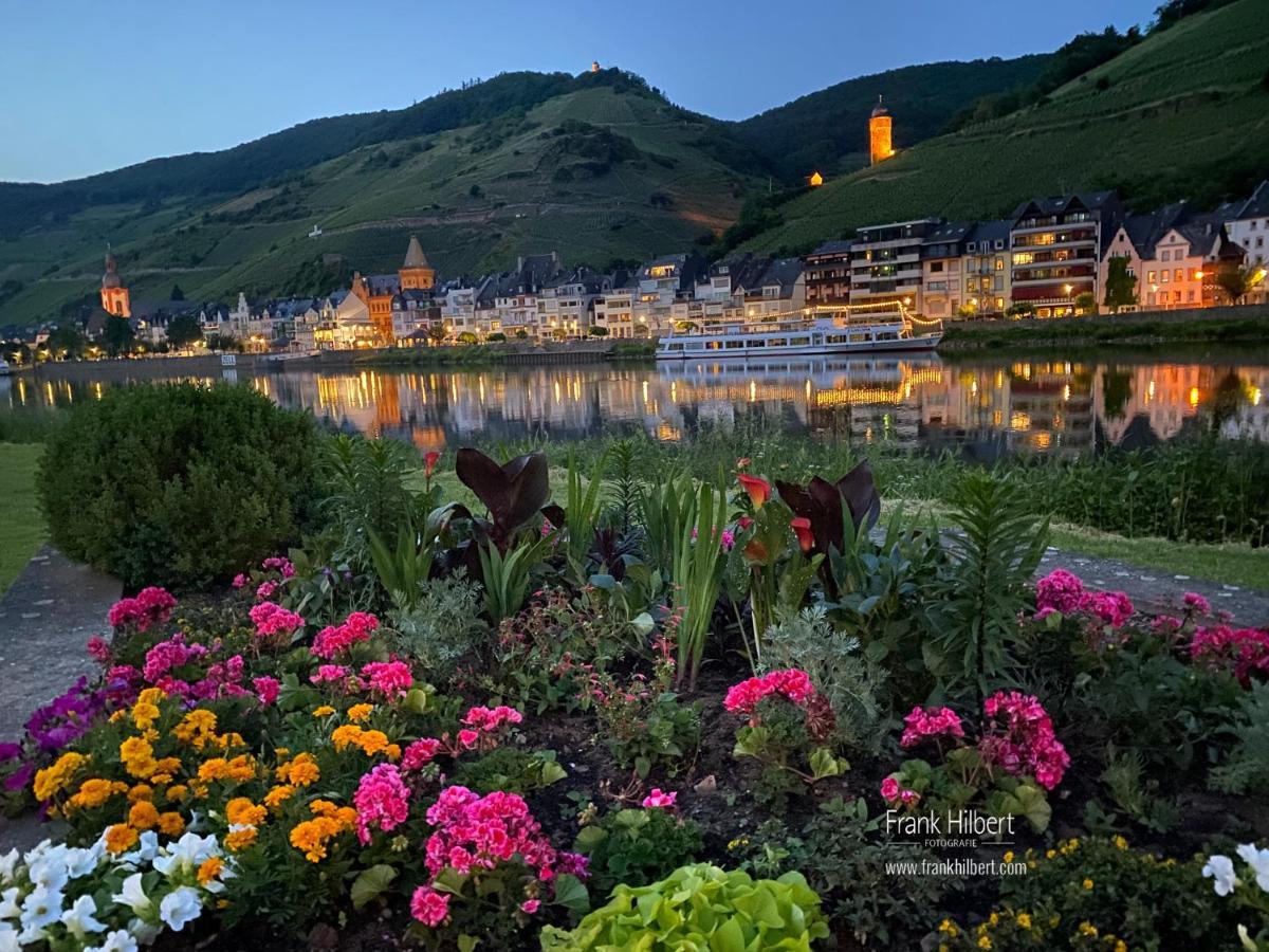 "Ferienhaus An Der Mosel" Целль-ан-дер-Мозель Екстер'єр фото