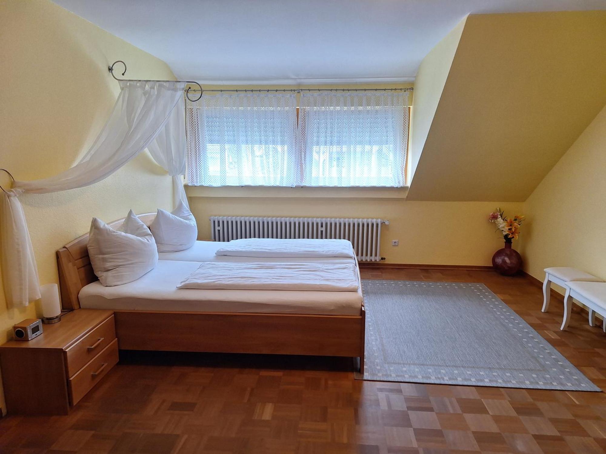 "Ferienhaus An Der Mosel" Целль-ан-дер-Мозель Екстер'єр фото