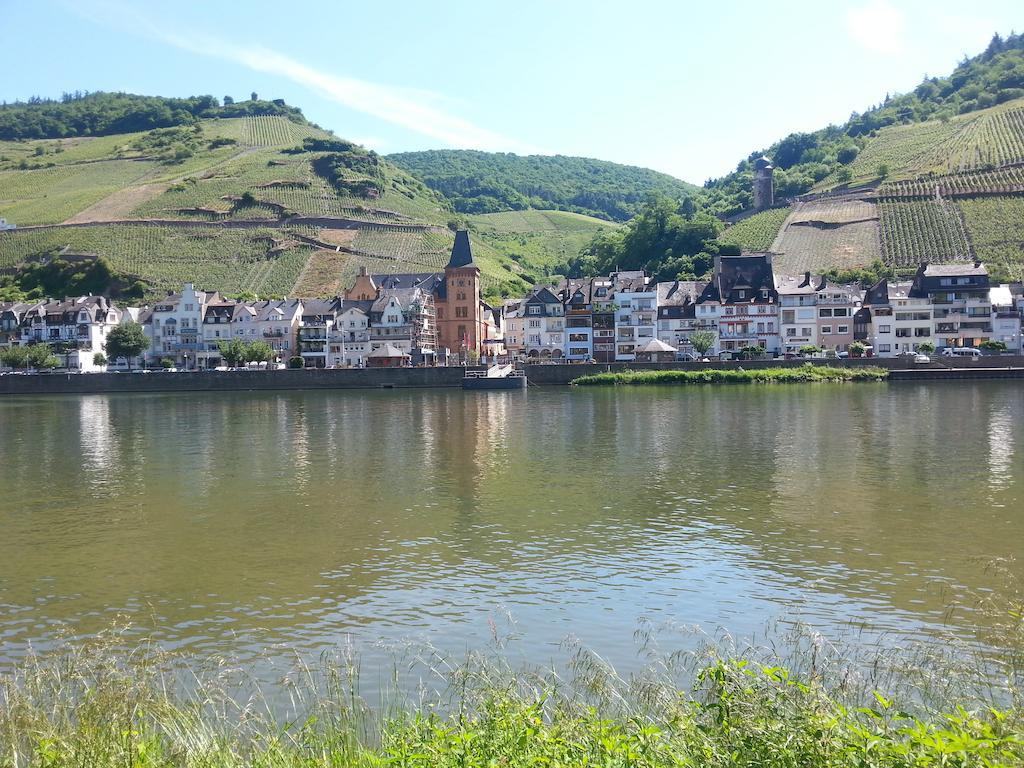 "Ferienhaus An Der Mosel" Целль-ан-дер-Мозель Екстер'єр фото