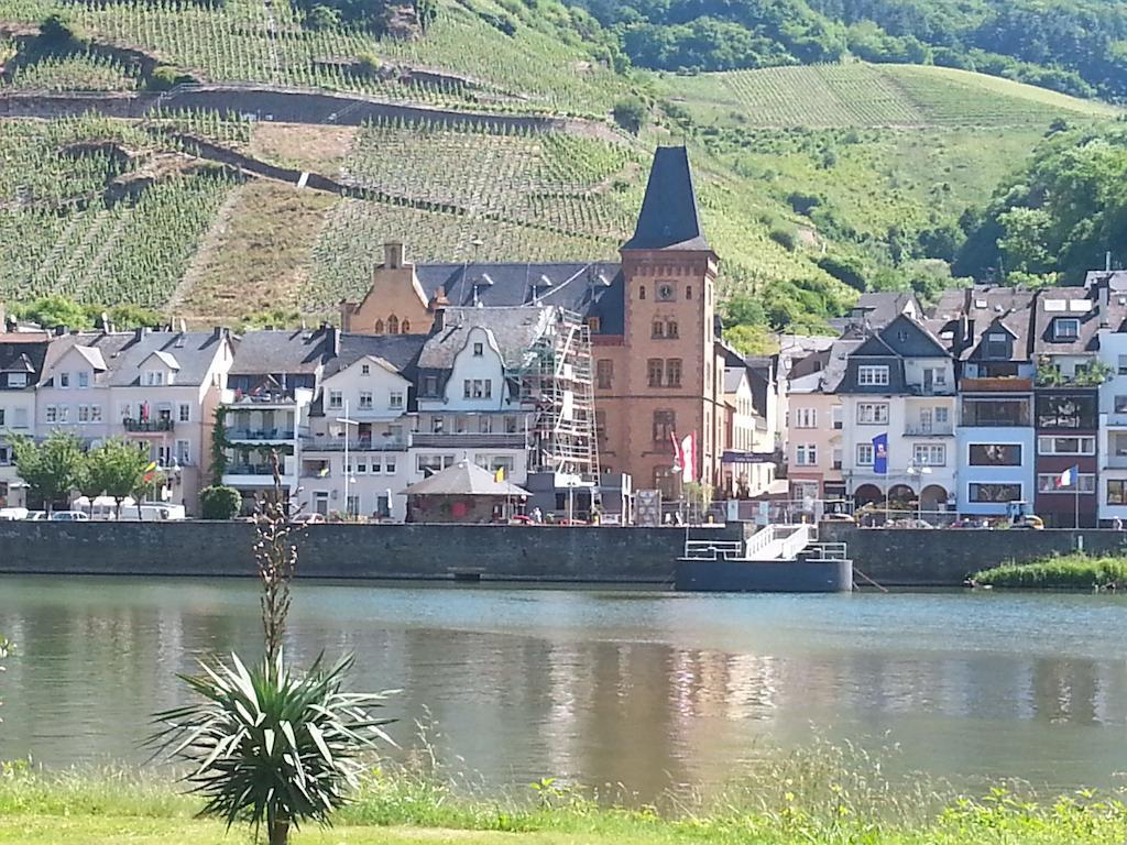 "Ferienhaus An Der Mosel" Целль-ан-дер-Мозель Екстер'єр фото