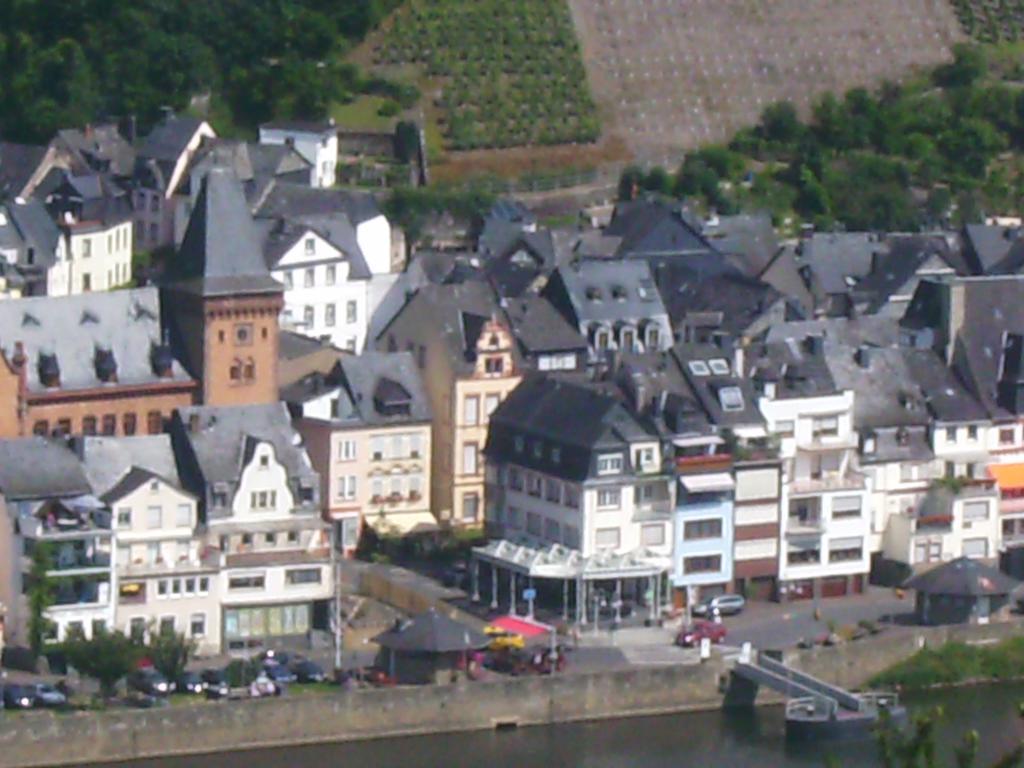 "Ferienhaus An Der Mosel" Целль-ан-дер-Мозель Екстер'єр фото