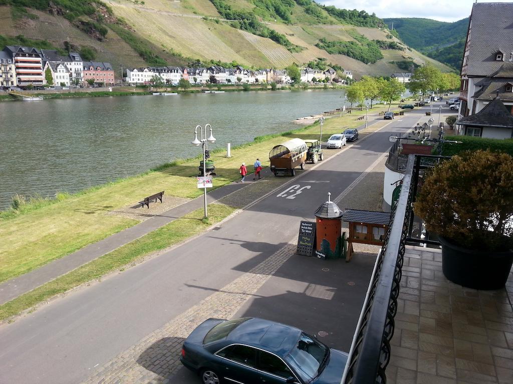 "Ferienhaus An Der Mosel" Целль-ан-дер-Мозель Номер фото